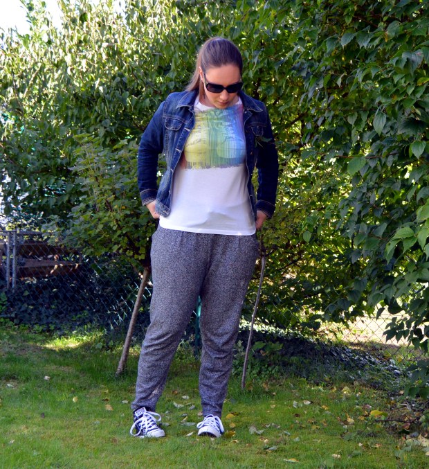 Outfit Jogginghose Jeansjacke 2