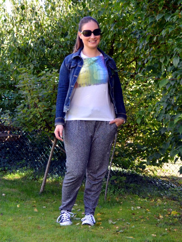 Outfit Jogginghose Jeansjacke 4