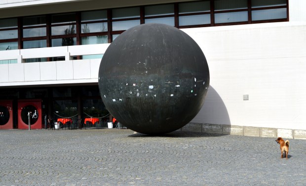 Uni Regensburg die Kugel 2015