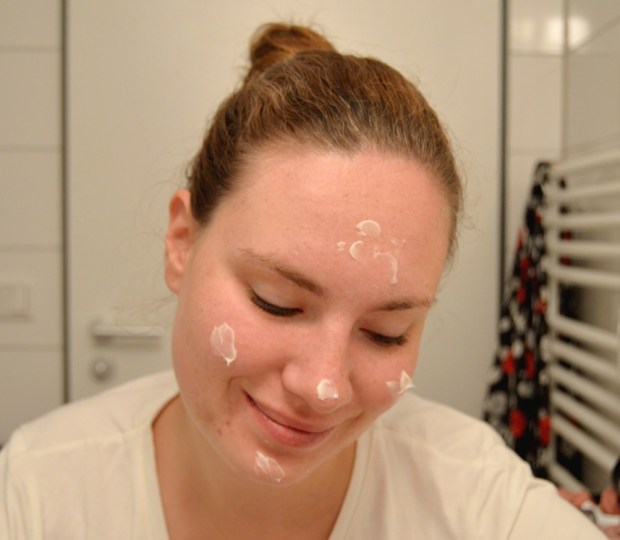 Gesichtspflegeroutine 4