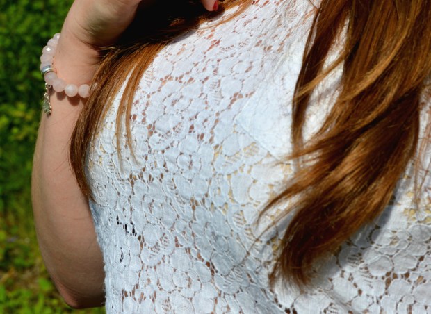 When Anna Gold and Lace 1