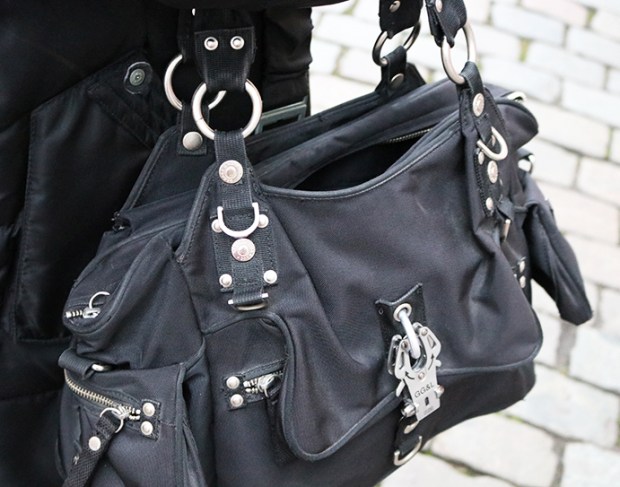 when-anna-lu%cc%88beck-stroll-5