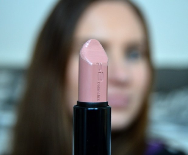 when-anna-nude-lips-3